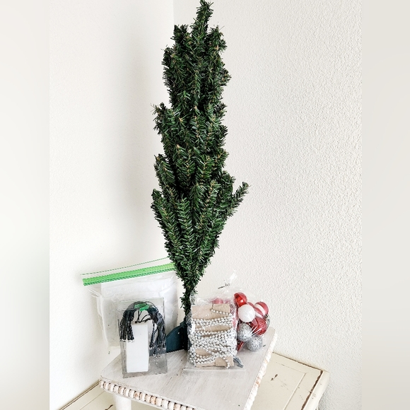 Mini Tree in a box - Picture 4 of 4